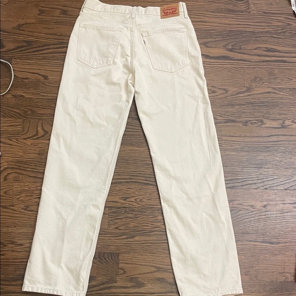 Levi’s Women’s Low Pro Straight  Cream Jeans - Picture 9 of 10